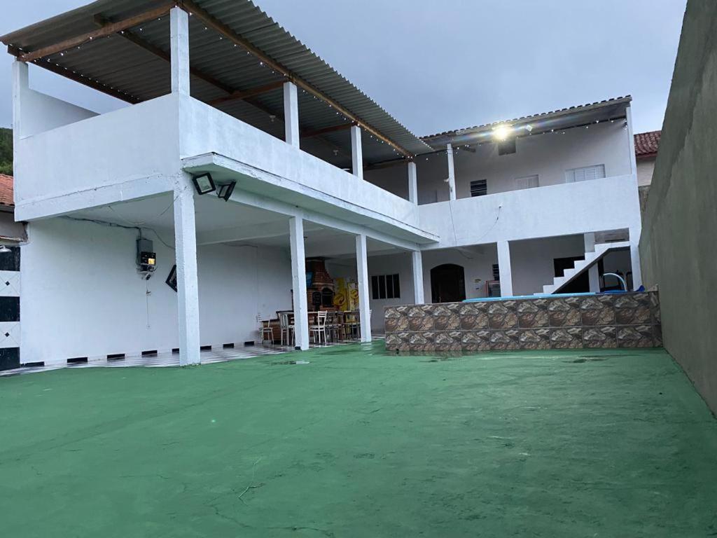 Otima Casa Com Piscina Em Praia Grande Villa Sao Paulo Ruang foto